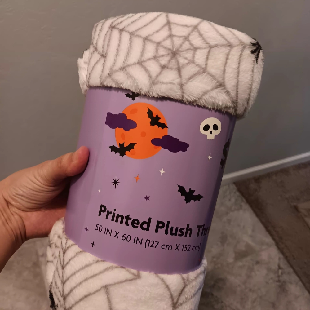 White Spider Web Plush Blanket